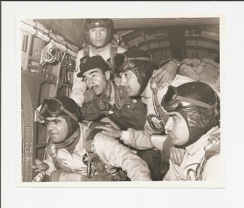 Photo parachutistes - photo:,