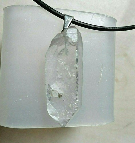 Pendentif pointe cristal de - pendentif,