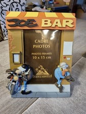 cadre photo joe bar démons et