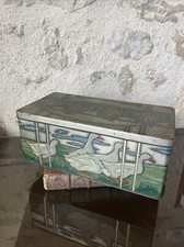 Ancienne grande boite lithographiée ART DECO décor d'oies et de fleurs