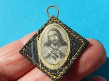 PENDENTIF AGNUS DEI SACRE COEUR DE JESUS