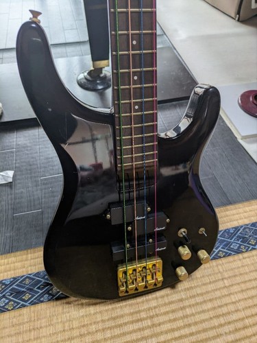 Aria pro precede bass a - aria,