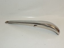 PEUGEOT 403 - Baguette flèche chromée capot moteur