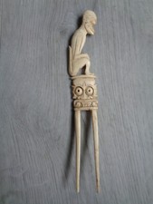 ANCIEN PEIGNE EN OS SCULPTE OBJET ETHNIQUE  N°2