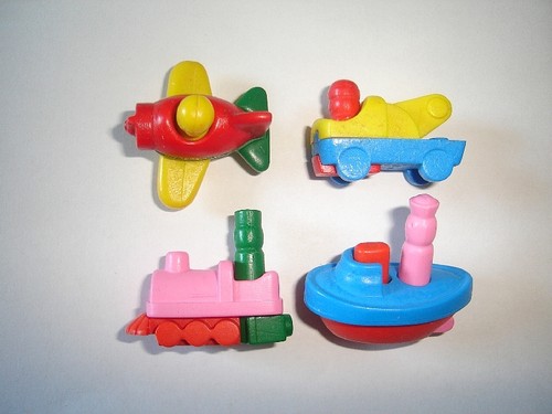 Kinder surprise set vehicles - -,