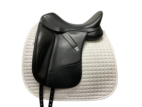 Bates dressage saddle 5 - saddle, 17.5
