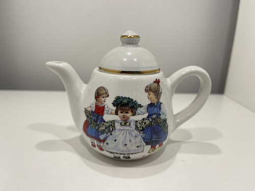 Pot porcelaine käthe kruse - pot,