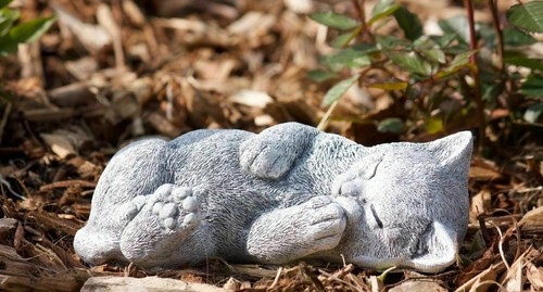 Statuette pierre - statuette, en