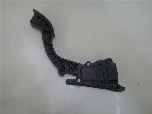 4m519f836ah pédale - ,