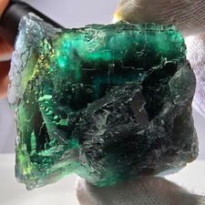 Grand cube de fluorite
