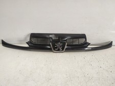 96495663 grille gauche capot