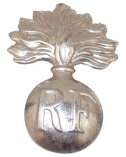 Insigne grenade pour casque