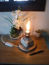 Lampes design moderne, de table, de chevet, matériaux naturels, pierre hêtre.