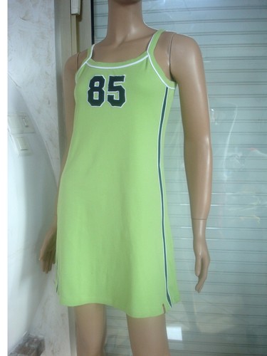Robe ete courte - a, bretelle