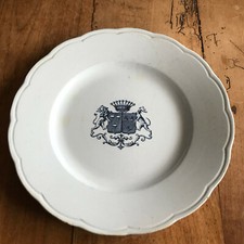 assiette ancienne N2 blason E