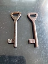 2 Anciennes Clés Numérotées 8 et 9 Porte Armoire Enfilade Tiroir Clef Vintage