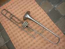 TROMBONE A PISTONS