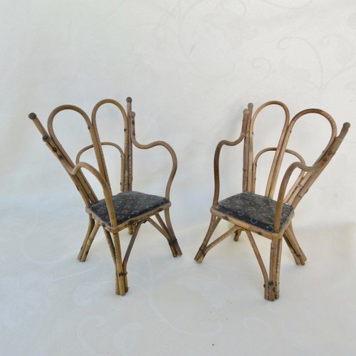 Deux petits fauteuils anciens - petits,
