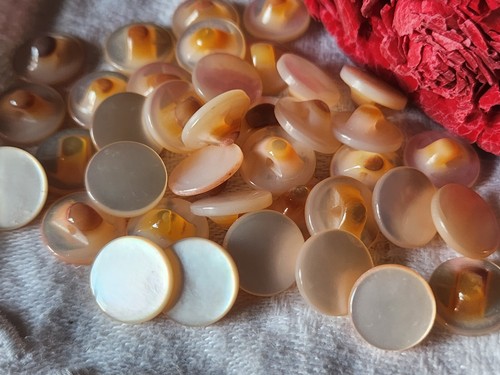 Lot boutons anciens nacre - 6, en