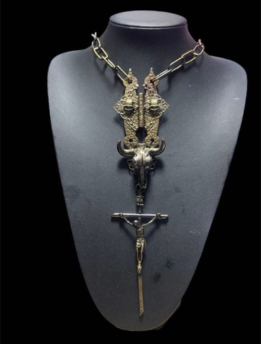 Collier gaultier avec motifs - collier,