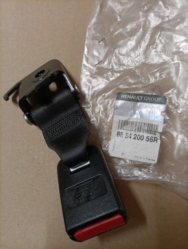 Attache ceinture arriere