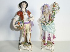 09B48 2 ANCIENNES STATUETTES