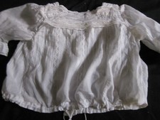 Ancien petit caraco linon et dentelles (petite taille)