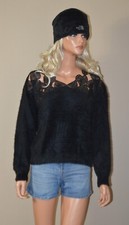 Pull noir fausse fourrure et