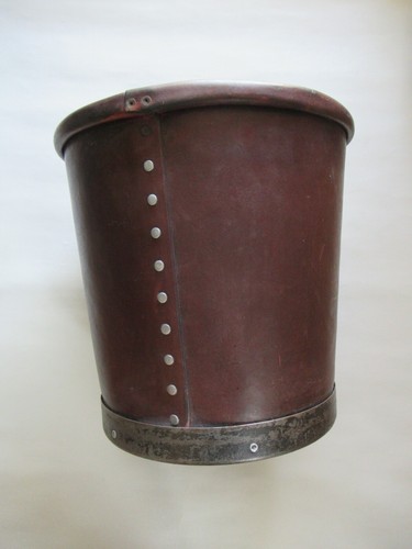 Cache pot carton bouilli