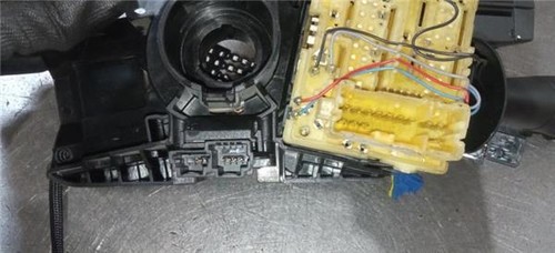 479454698r com 2000 renault - 479454698r,