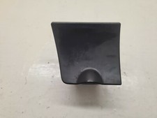 Cendrier avant tableau de bord