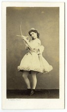 CDV 1860-70 A. Ken. L'actrice