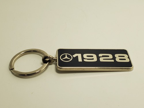 Ancien porte clés - , émaillé