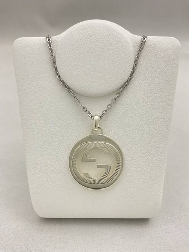 Authentique collier pendentif