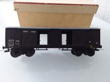 Wagon couvert à - vb, bogies