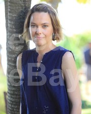 Mort Au Paradis (TV) Sally