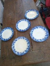 5 Assiettes Melrose Par Royal