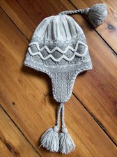 joli bonnet norvégien, AKAZ