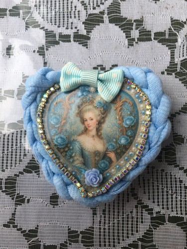 Broche coeur marie antoinette - broche,