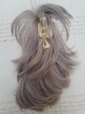 Postiche, queue de cheval