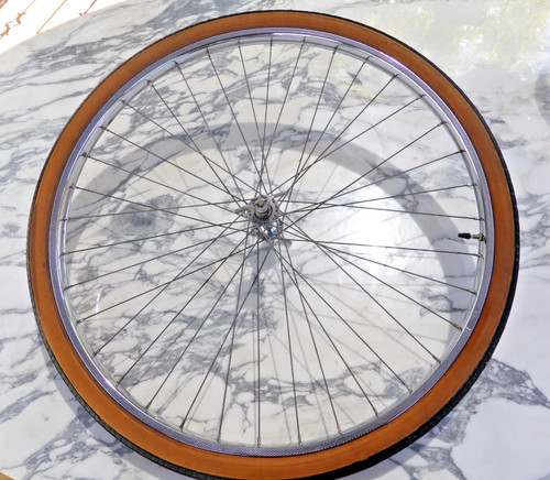 Roue vélo vintage - vintage, rigida