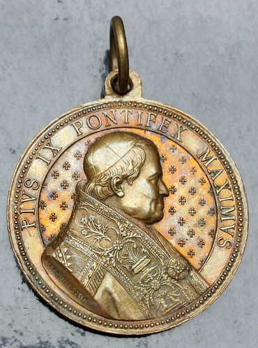 Belle médaille religieuse