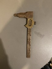 Ancien pied à coulisse acier et bronze ou laiton. outil vintage mesure