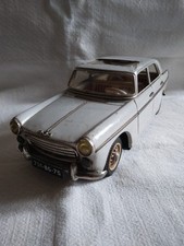 Joustra Peugeot 404 à friction avec toit ouvrant Jouet ancien Voiture Tôle