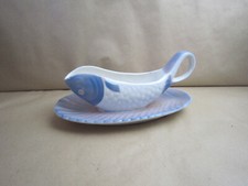 SAUCIERE FAIENCE EN FORME DE