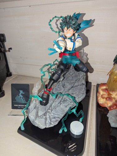 Figurine résine izuku - résine,
