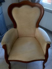 fauteuil bergère bois hêtre  et tissus.  