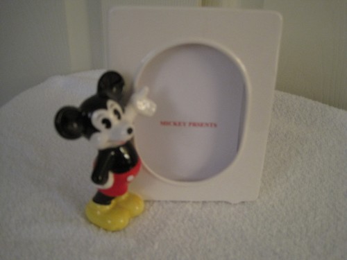 Disney mickey white oval - disney,