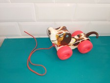21.07.04.3 Fisher Price toys réédition chien à trainer little snoopy