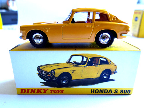 Dinky toys atlas honda 800 - atlas,